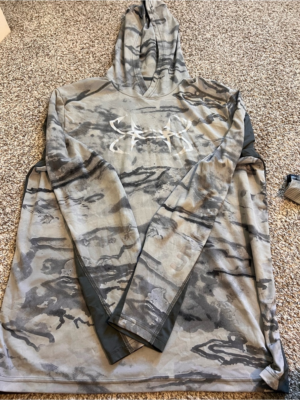 Under Armour Gray Camo Pullover Sun Protection Hoodie